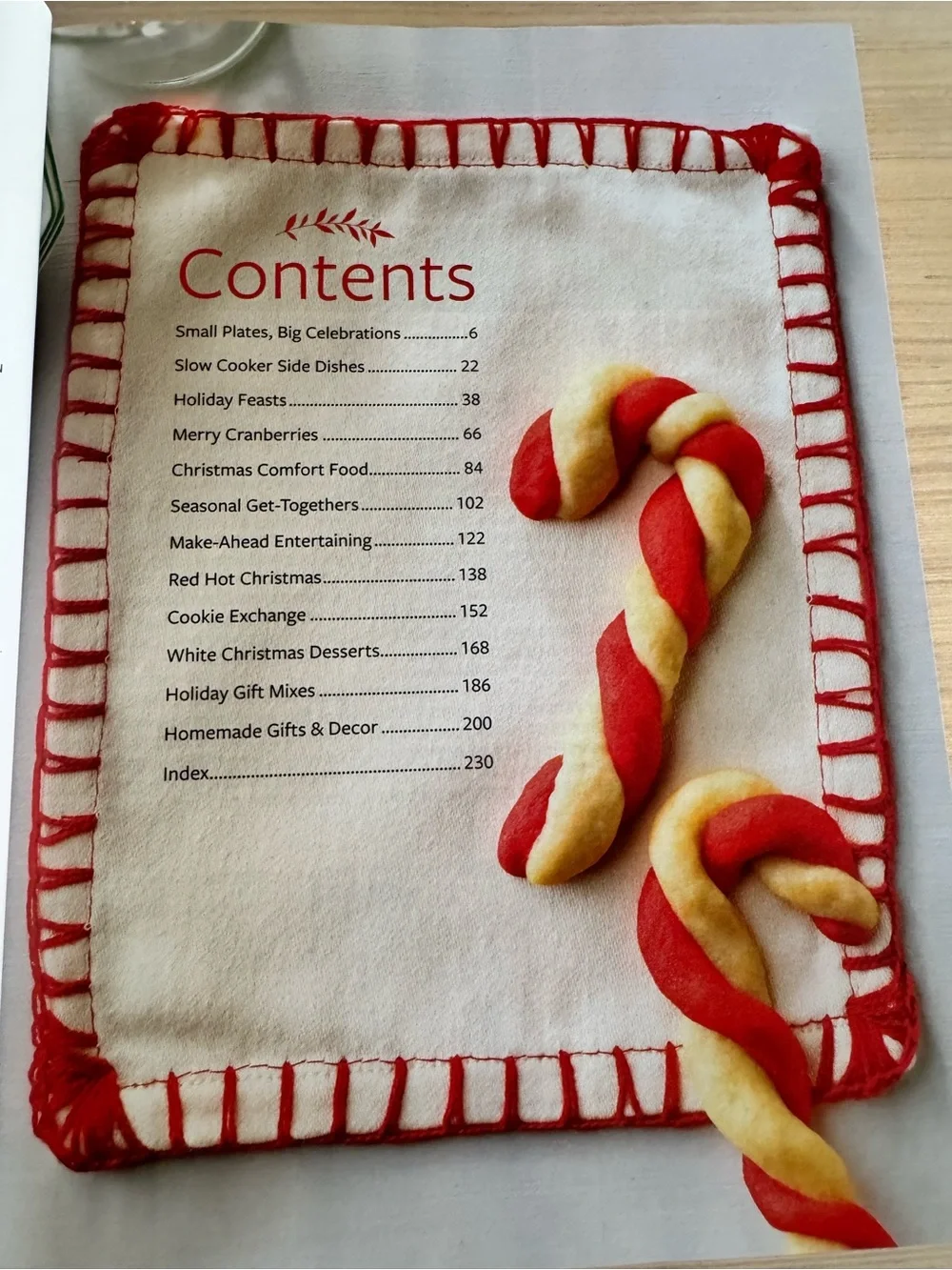 Taste of Home Christmas 2017 Hardback Cookbook